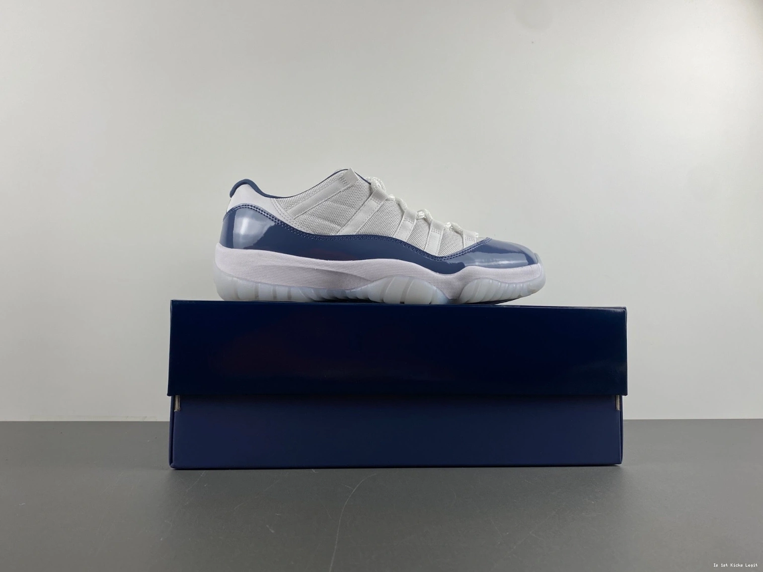 Low Air FV5104-104 Retro Jordan 11 Midnight Navy White  0830